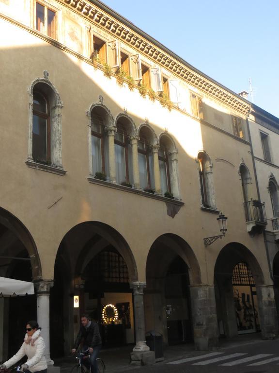 Palazzo Altinate - Note Di Piano Apartment Padova Phòng bức ảnh